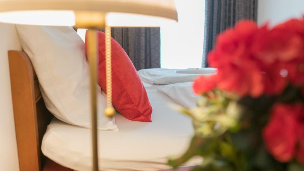 Aurelius Pension Baden Eksteriør bilde