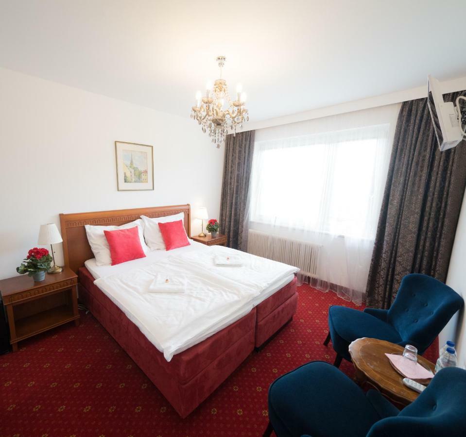 Aurelius Pension Baden Eksteriør bilde
